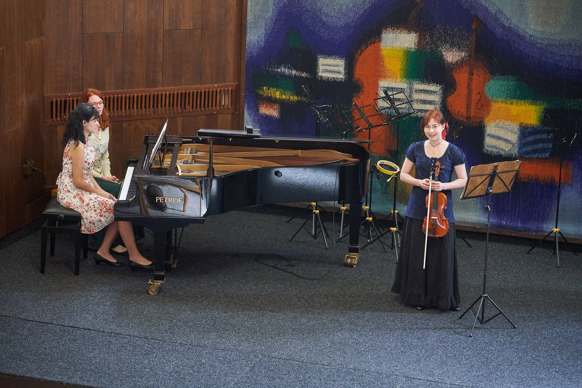 Absolventský koncert Karolína červená a Barbora Mišoňová